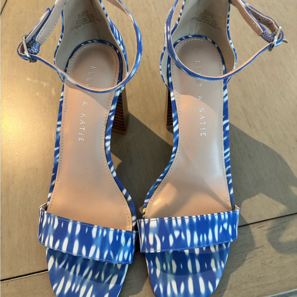 Kelly & Katie Blue Patterned Heels